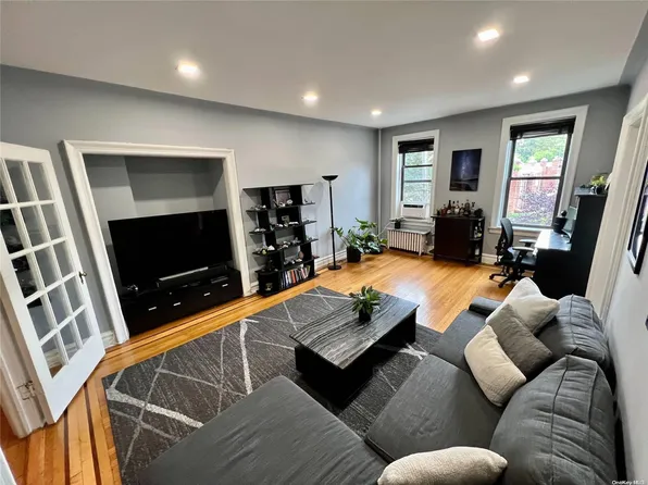 16015 Powells Cove Blvd APT A103, Flushing, NY 11357