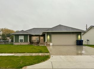 356 N Deer Run Ct, El Dorado, KS 67042
