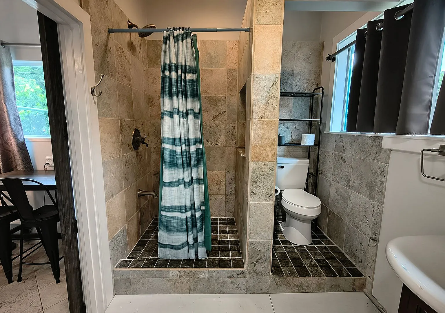 **Beautifully Furnished Private Studio Captain Cook — Photo 2