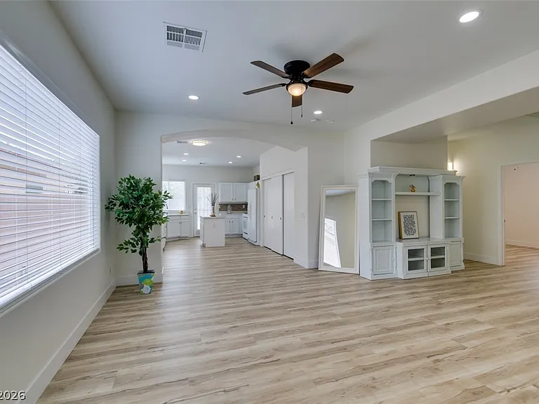 10959 Pumpkin Ridge Ave — Photo 1