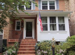 8044 Galla Knoll Cir, Springfield, VA 22153