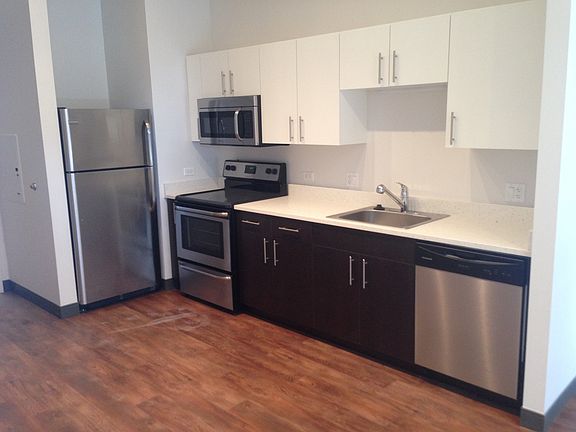 3rd image of 28 E Jackson Blvd Unit 606