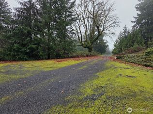 176 White Pine Rd, Castle Rock, WA 98611