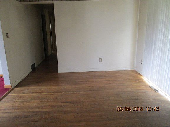 4th image of 426 Apple Ln