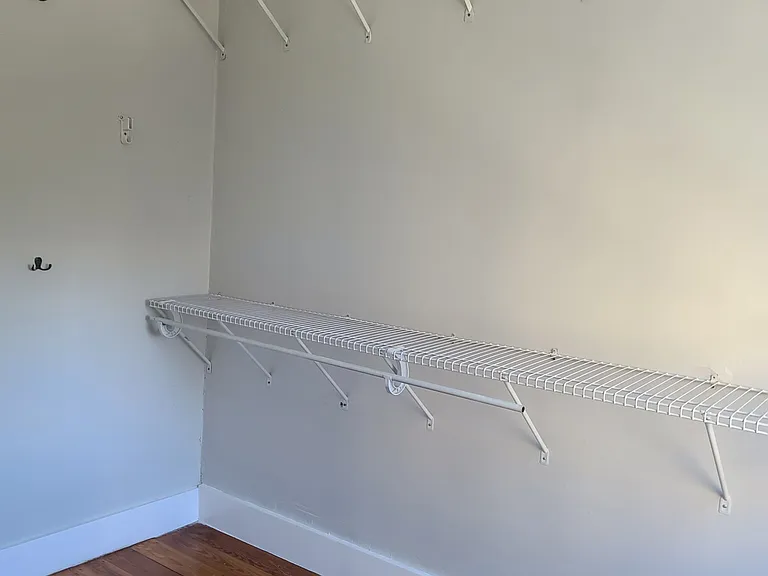 347 W 4th St #3 — Photo 16