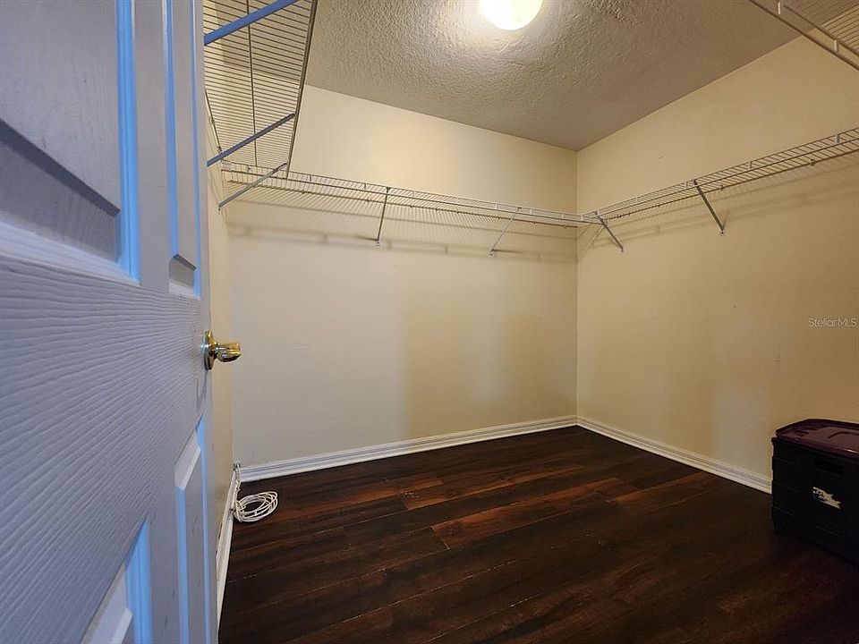 1st image of 1860 Ashland Trl #1860