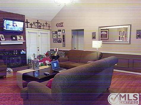 4th image of 1016 Galaxy Dr