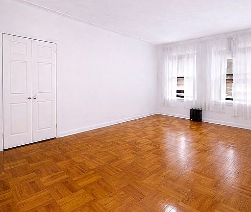 3rd image of 62-64 Saunders St APT R1