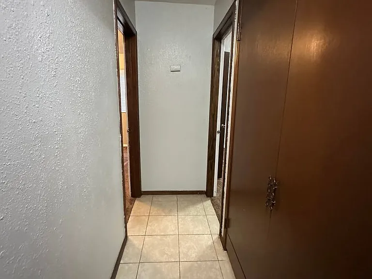 537 Franklin St — Photo 9