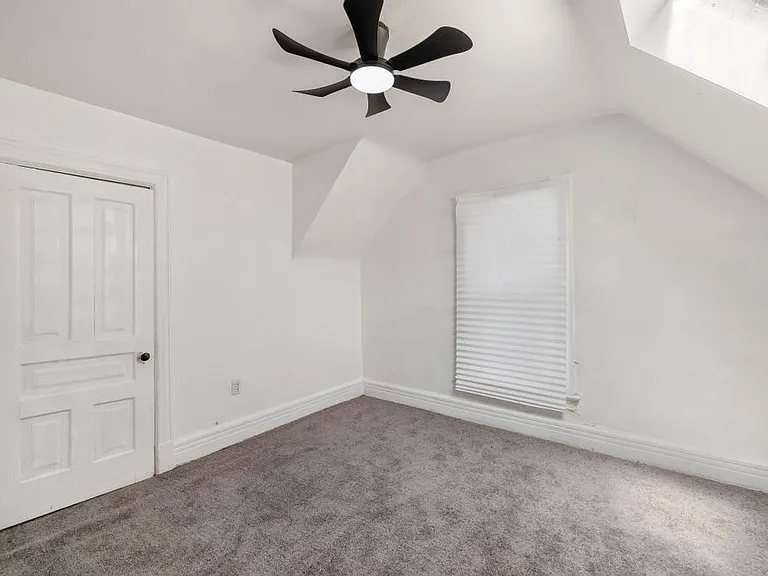 242 Crocker Blvd — Photo 21