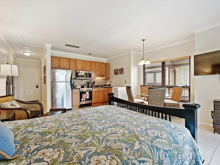 13334 Polo Club Rd #328 — Photo 7