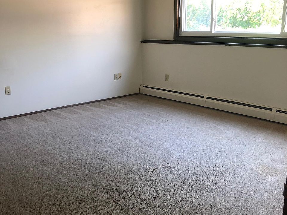 1st image of 9-315 Hawley St #9