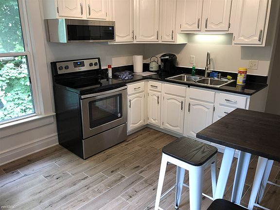 857 kitchen 2 - 1