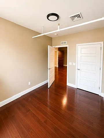 48 Parsons St #4 — Photo 6