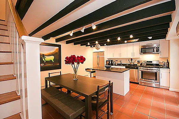 Rented by Leslie J. Garfield | media 106