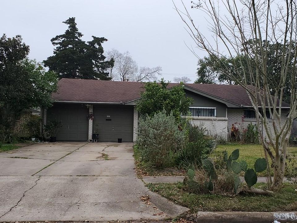 1st image of 5806 Farwell Dr