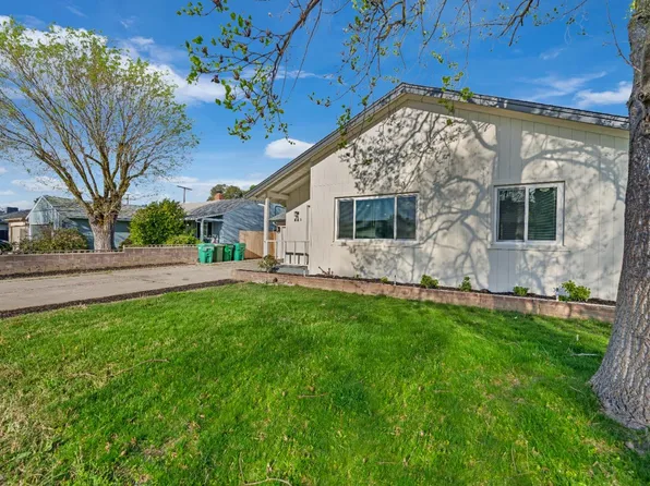 44 N Corinth Ave, Lodi, CA 95242