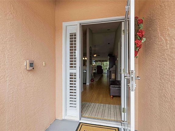 5th image of 19310 WATER OAK DRIVE #203