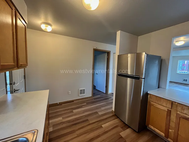 139 Prince Ave #304 — Photo 8