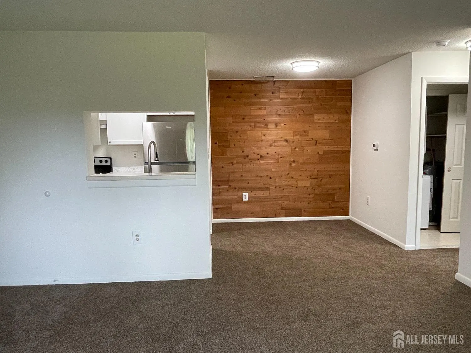 1 bed, 1.0 bath, 667 sqft, $1,800 — Photo 3