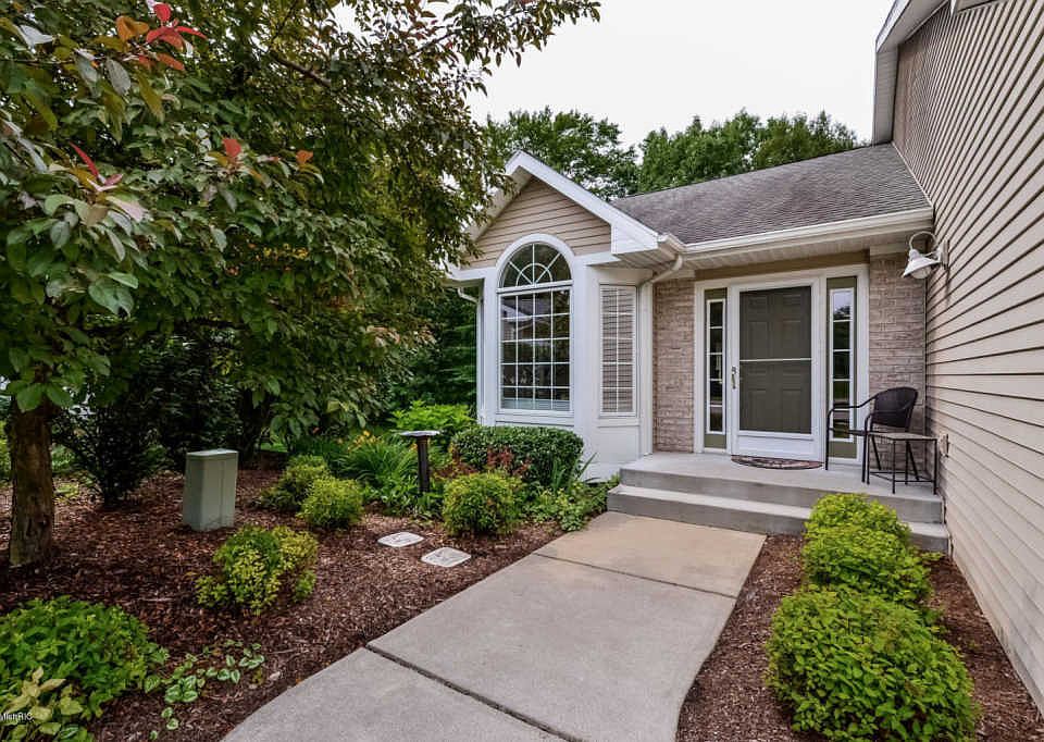 1st image of 1786 Turnstone Ln NE #60