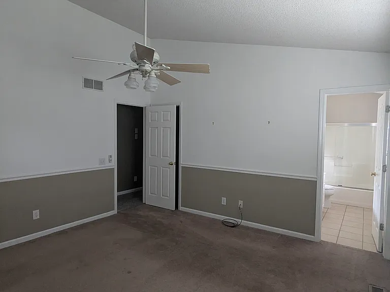 2553 SE Kimbrough Ln — Photo 17