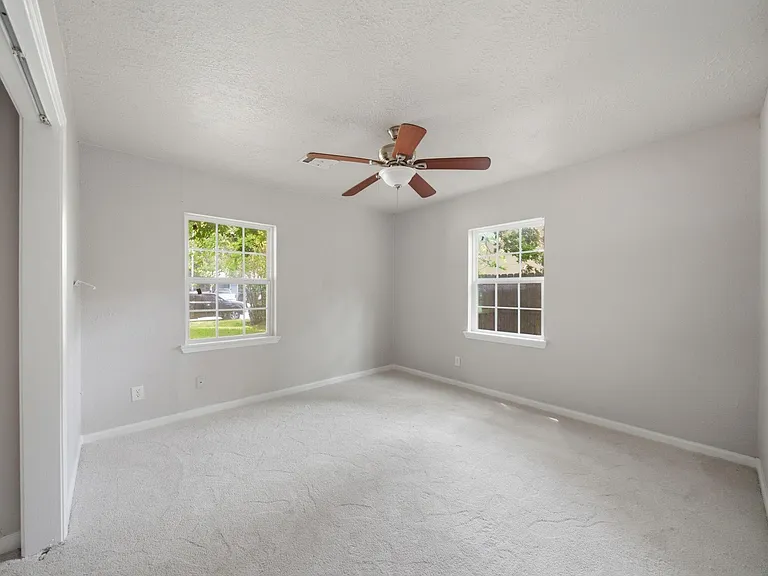 1102 Johnson St — Photo 10