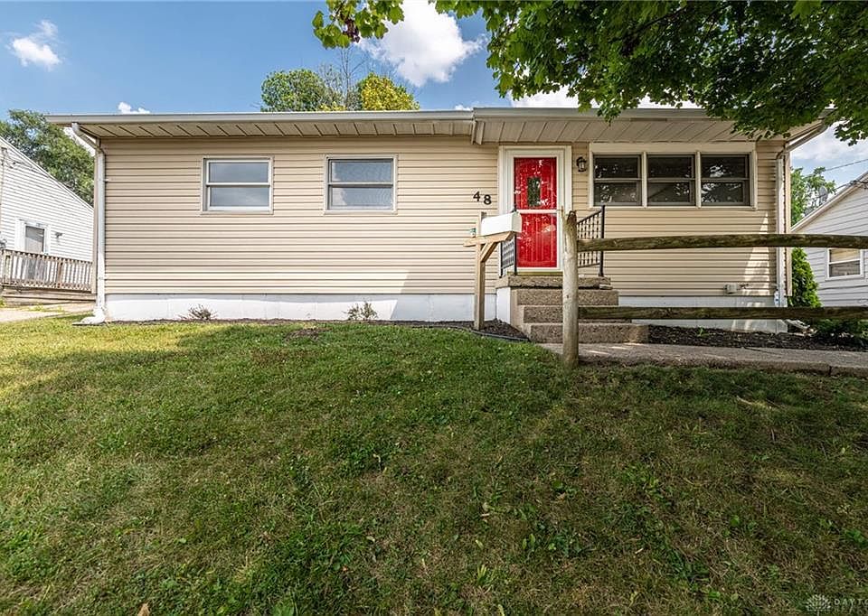 1st image of 48 Skokiaan Dr