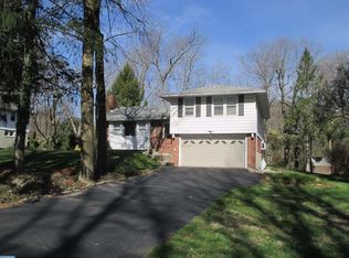 405 Graystone Rd, Ambler, PA 19002