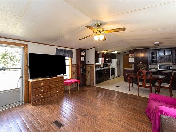 5th image of 3547 Chapel Ln