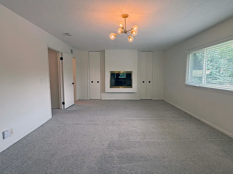 9012 Pacific St — Photo 17