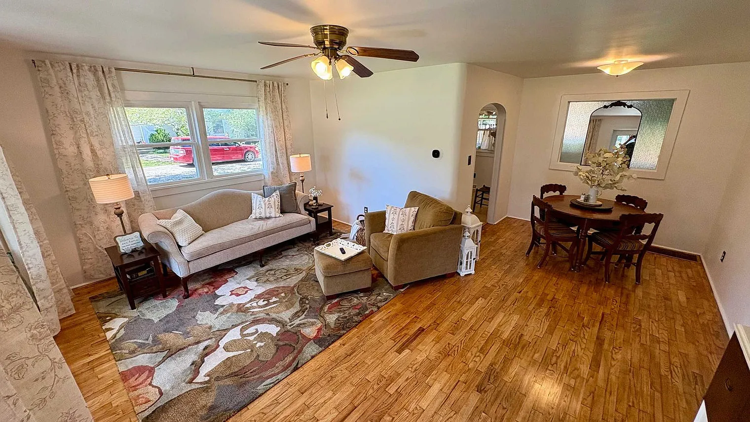 2 bed, 2.0 bath, 1119 sqft, $2,757 — Photo 1