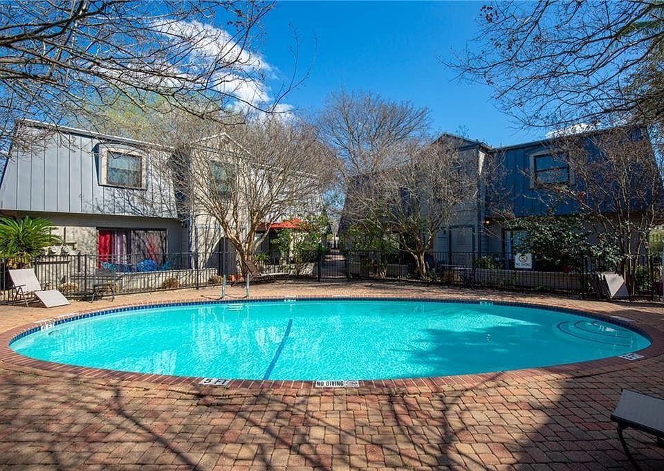 1st image of 2500 Steck Ave APT 28