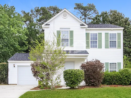 628 Windsor Dr SE Photo 1