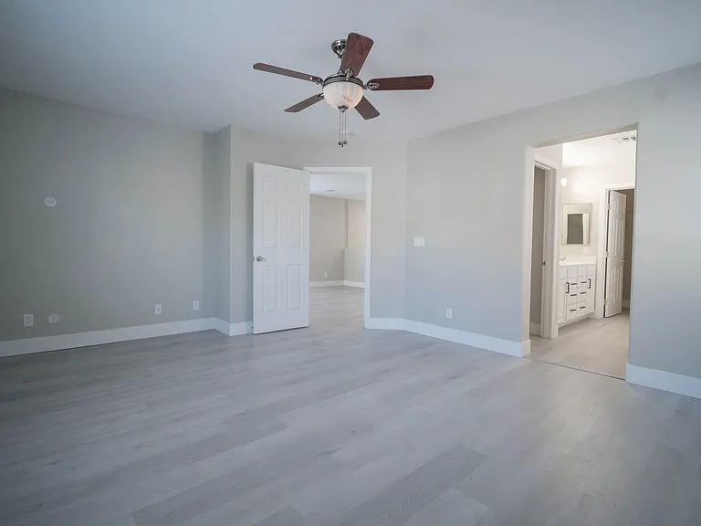 9050 Toast Ave — Photo 13