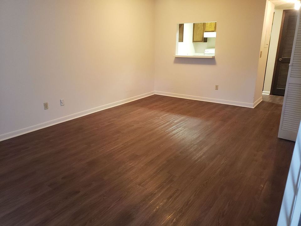 1st image of 288 Yelton Ct #0