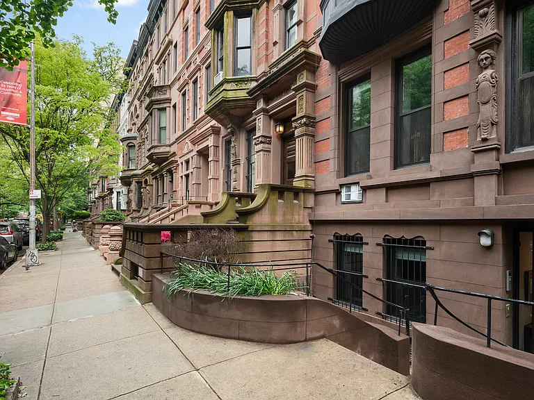54 W 88th St #6 — Photo 13