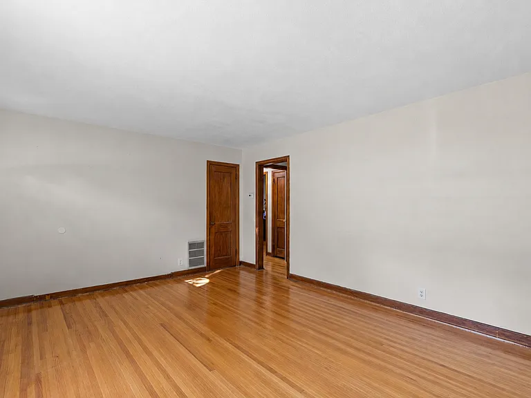 7221 Nicollet Ave S — Photo 11