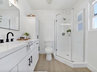 330 Marguerite Ave APT C, Corona Del Mar, CA 92625