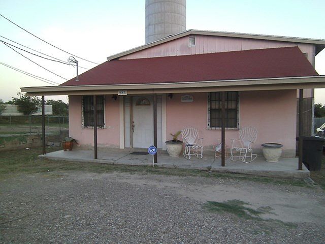 1st image of 584 Callejon Teran