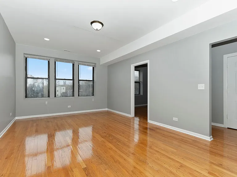 1344-48 W Devon Ave — Photo 11