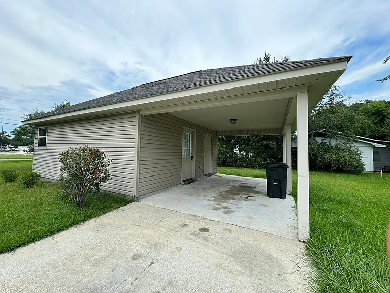 434 S Alexander Ave — Photo 16