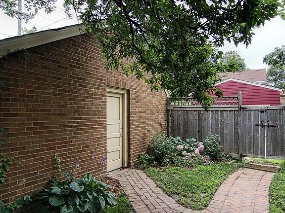 5th image of 1822 Jefferson Ave