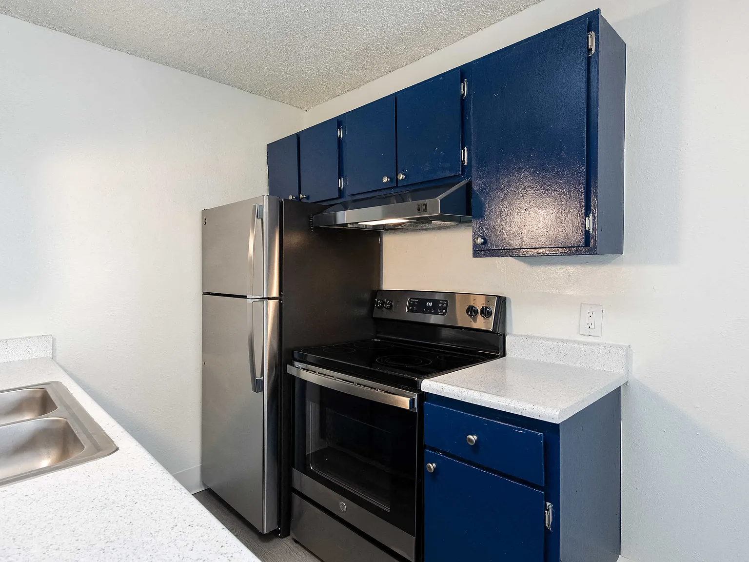 Carriage Green Apartments — Photo 2