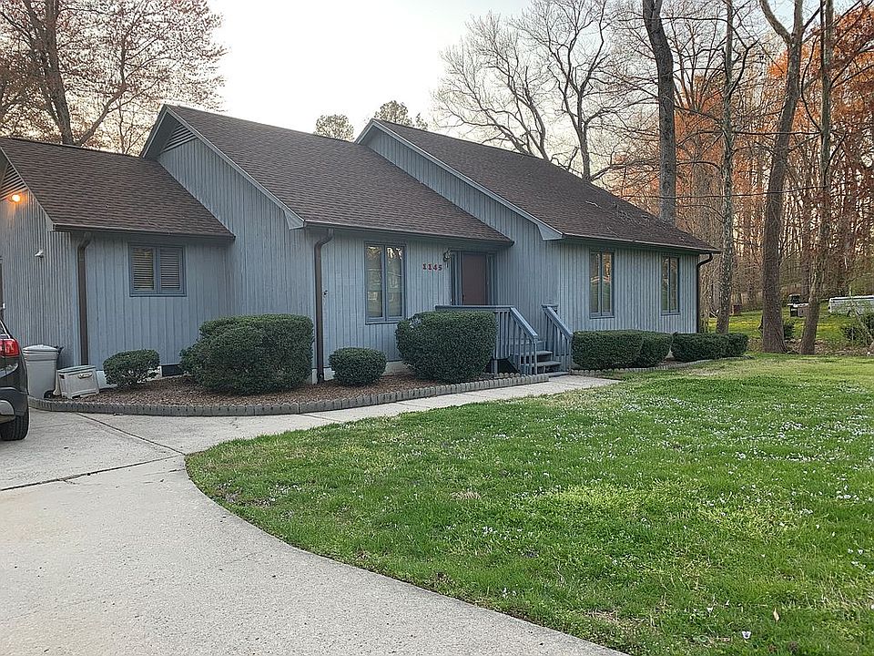 1145 Pine Knolls Rd