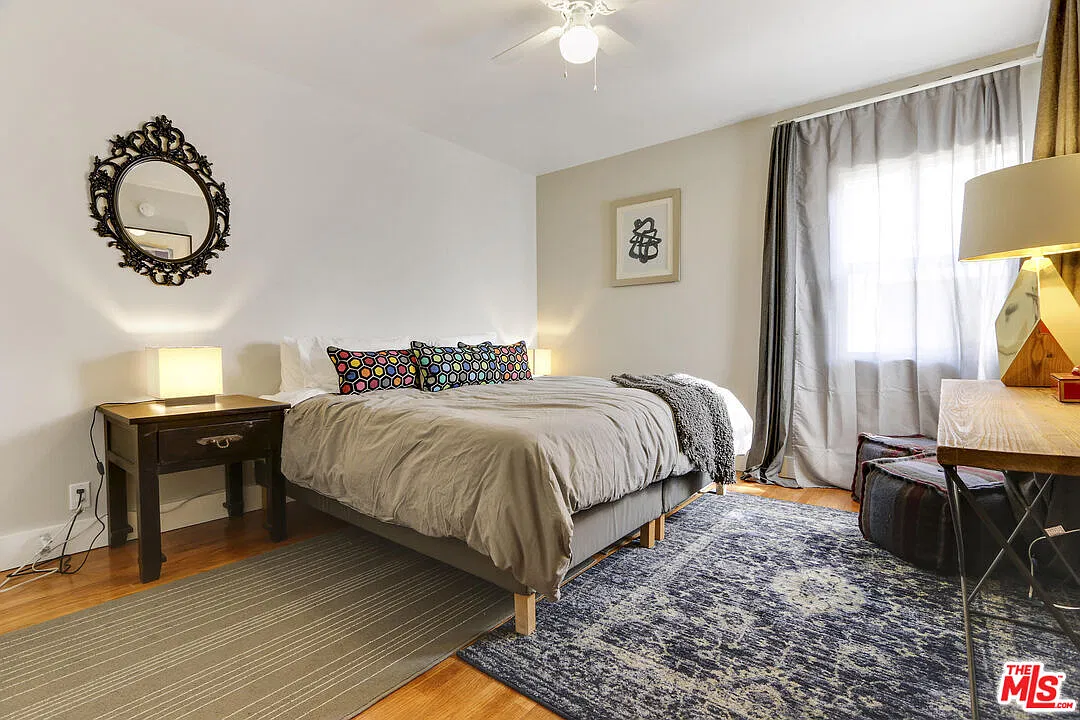 2 bed, 2.0 bath, 1000 sqft, $3,600 — Photo 3