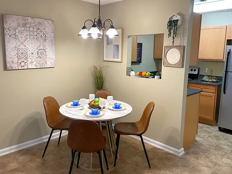 Fox Lake Apartment Homes — Photo 30