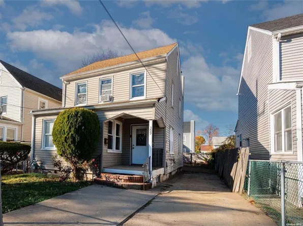 309 Yale Street, Hempstead, NY 11550