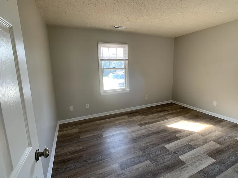 227 Welch Ave #B — Photo 12