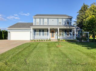 38 Otto Dr, Hartford, WI 53027